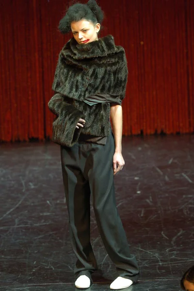 Look 28